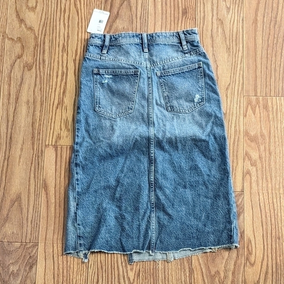 Free People Denim Midi Skirt High Slit Raw Hem 100% Cotton Women's Size 24" NEW - Picture 2 of 6